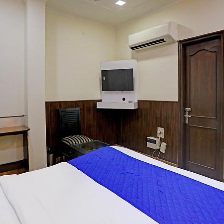 Hotel Grand Tushar - Ghaziabad Railway Station Dış mekan fotoğraf