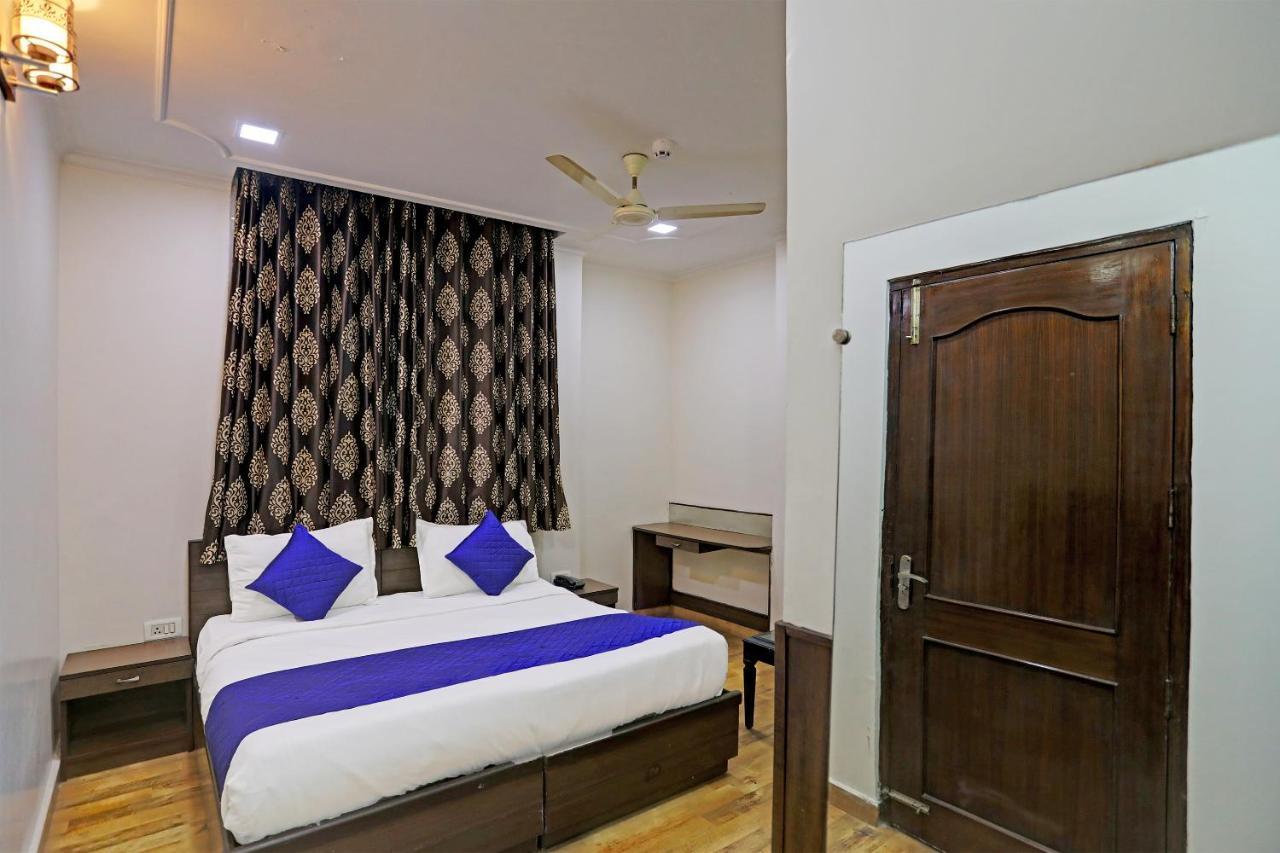 Hotel Grand Tushar - Ghaziabad Railway Station Dış mekan fotoğraf