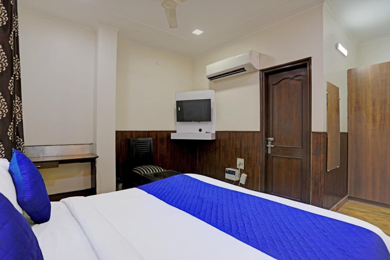 Hotel Grand Tushar - Ghaziabad Railway Station Dış mekan fotoğraf