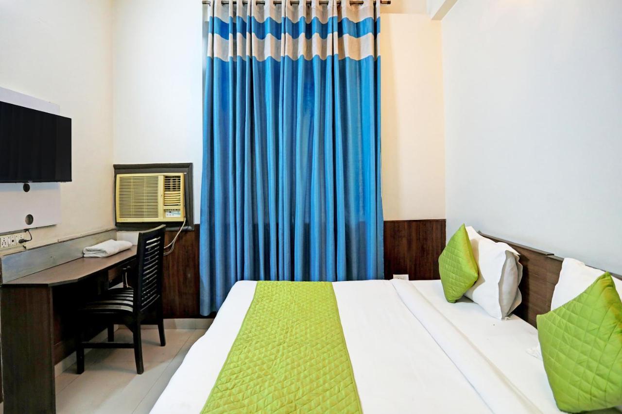 Hotel Grand Tushar - Ghaziabad Railway Station Dış mekan fotoğraf