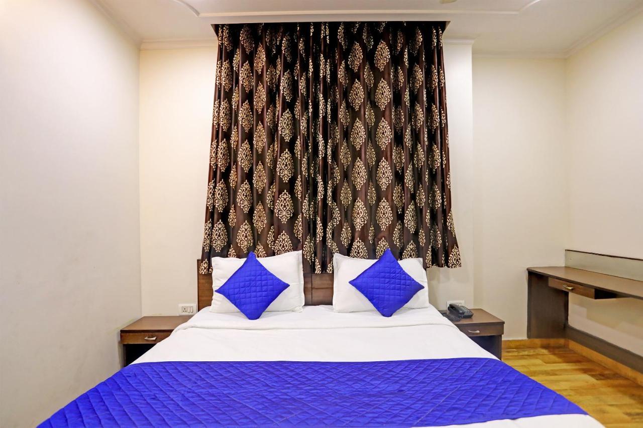 Hotel Grand Tushar - Ghaziabad Railway Station Dış mekan fotoğraf