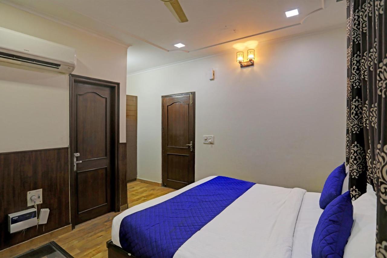 Hotel Grand Tushar - Ghaziabad Railway Station Dış mekan fotoğraf