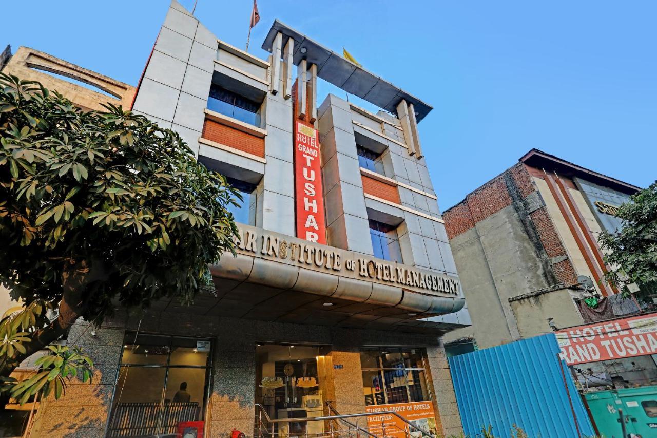 Hotel Grand Tushar - Ghaziabad Railway Station Dış mekan fotoğraf