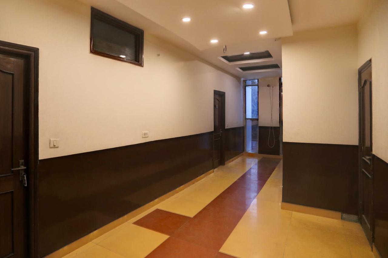 Hotel Grand Tushar - Ghaziabad Railway Station Dış mekan fotoğraf